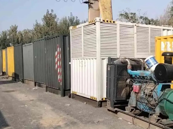 潮安200KW柴油发电机机组每小时油耗是多少？